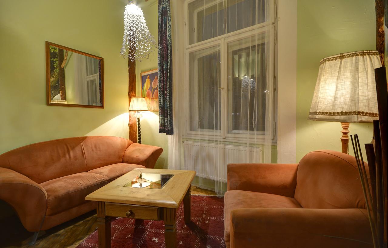 Artharmony Pension & Hostel Prag Exterior foto