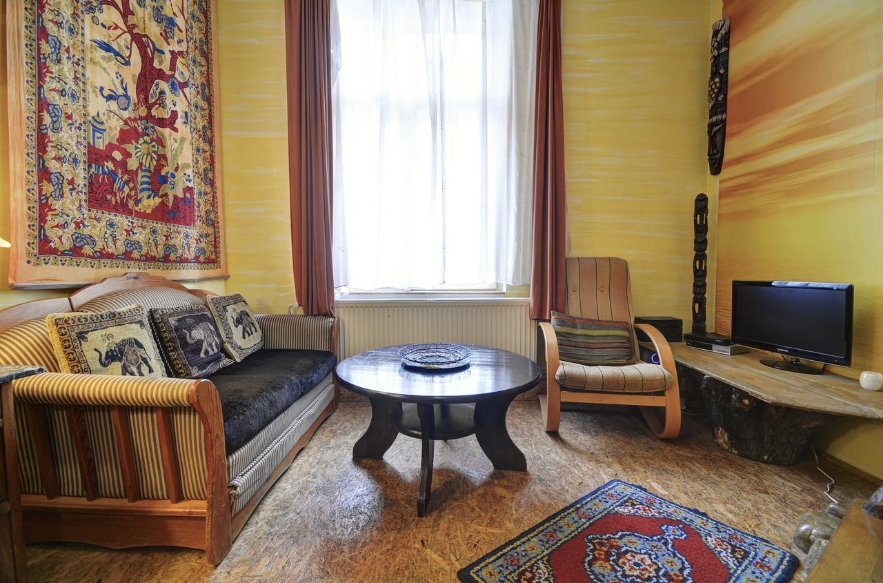 Artharmony Pension & Hostel Prag Exterior foto